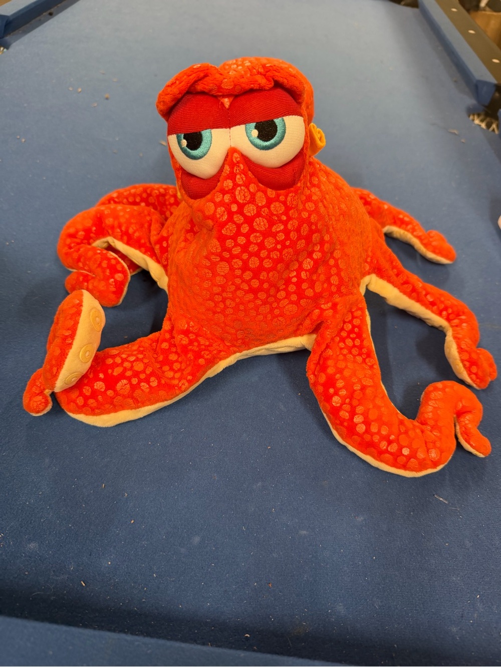 Finding Dory HANK Octopus 17" Plush Squid Disney Store Authentic